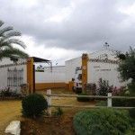 En San Ignacio, se detienen en un solar cedido por un amigo de Paco.
